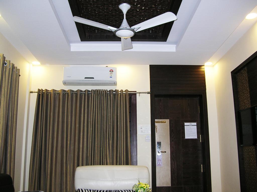Bed and Breakfast Harsha Residency Tirupati Esterno foto